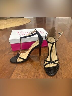 Chinese Laundry Black Patent T-Strap Stiletto Sandals